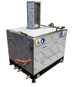 corner view lid closed A700 Agita Series top loading immersion wash tank